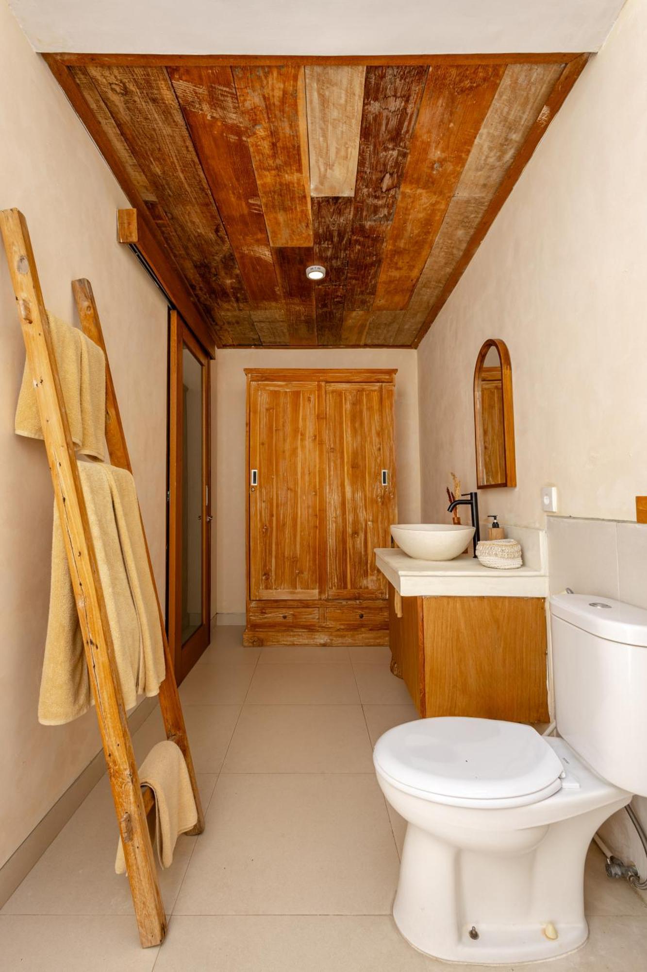 The Pink Joglo, A Cheerful 3Bdr Villa W/Pool And Rice-Field View. Dalung  Exterior photo
