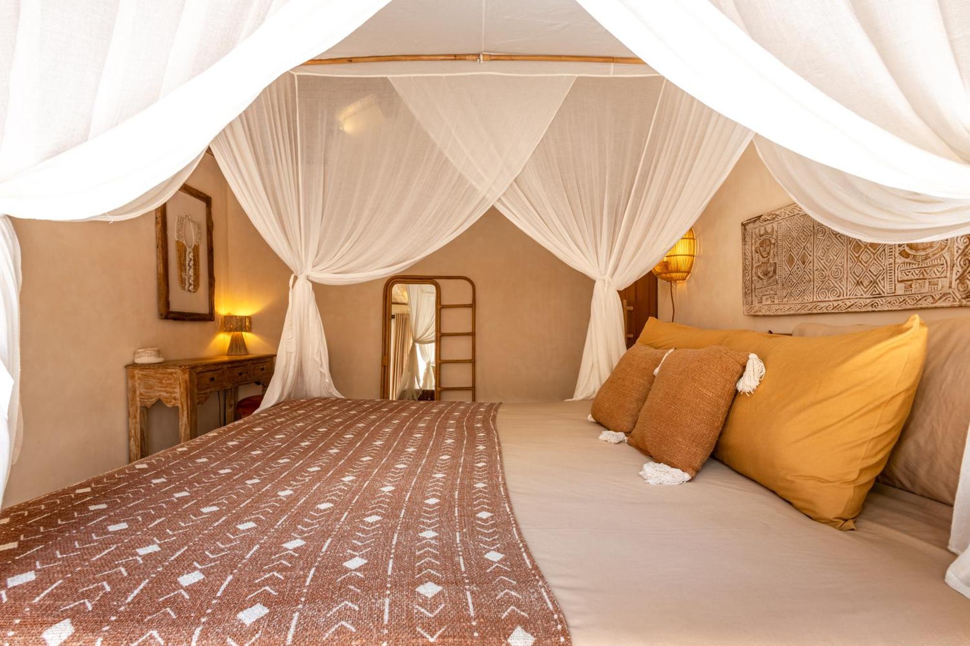 The Pink Joglo, A Cheerful 3Bdr Villa W/Pool And Rice-Field View. Dalung  Exterior photo