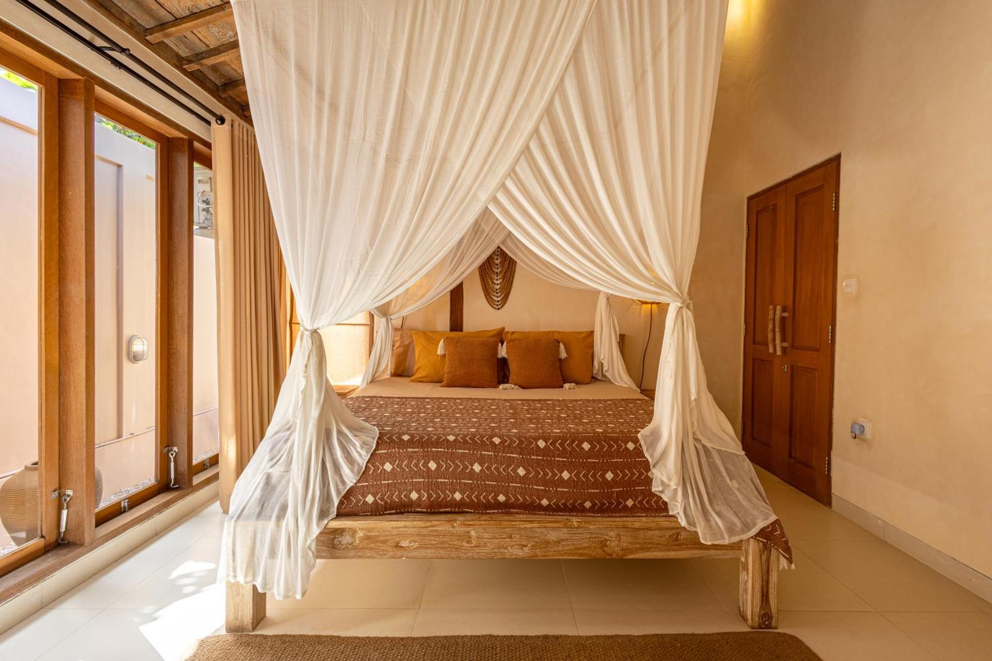 The Pink Joglo, A Cheerful 3Bdr Villa W/Pool And Rice-Field View. Dalung  Exterior photo