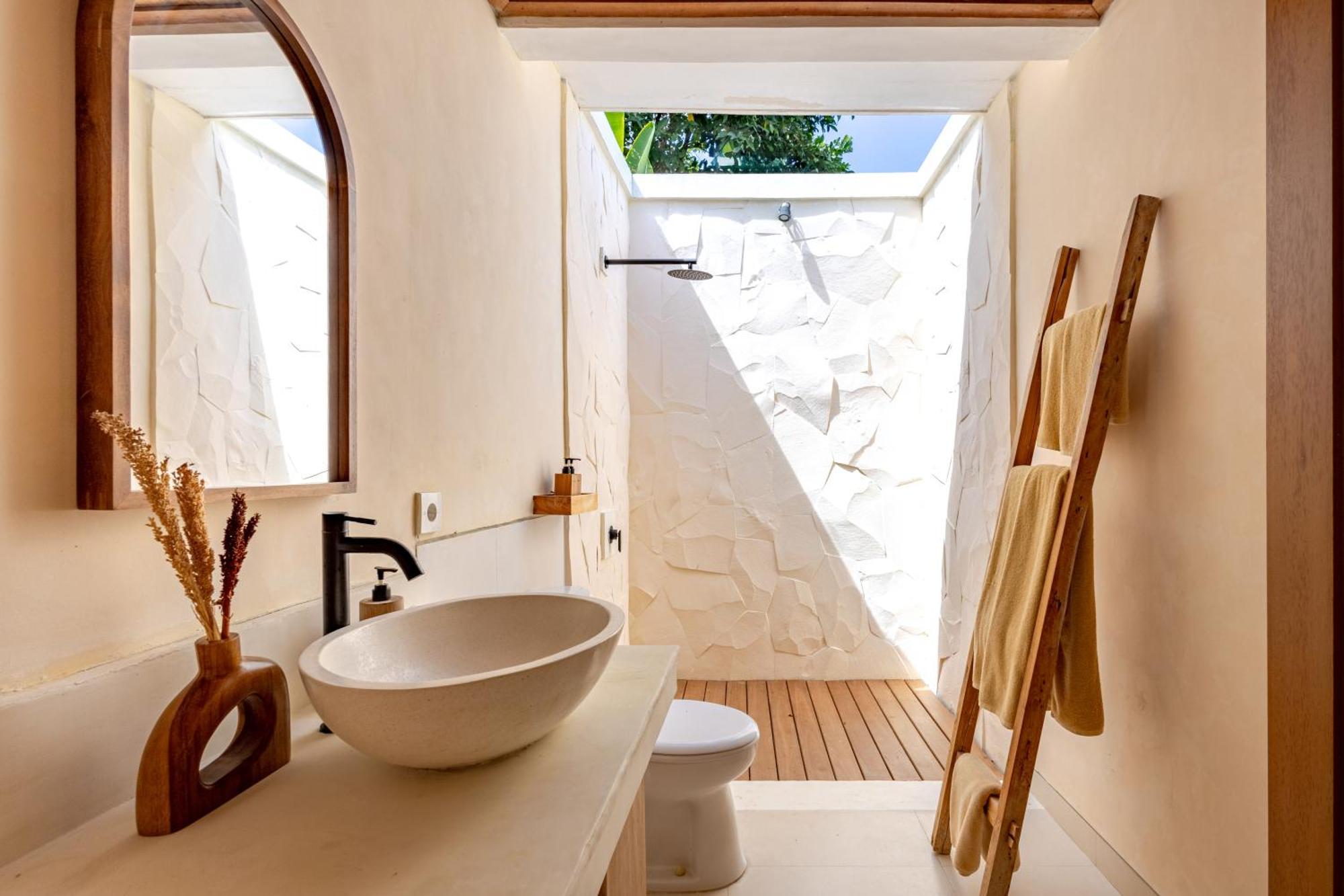 The Pink Joglo, A Cheerful 3Bdr Villa W/Pool And Rice-Field View. Dalung  Exterior photo